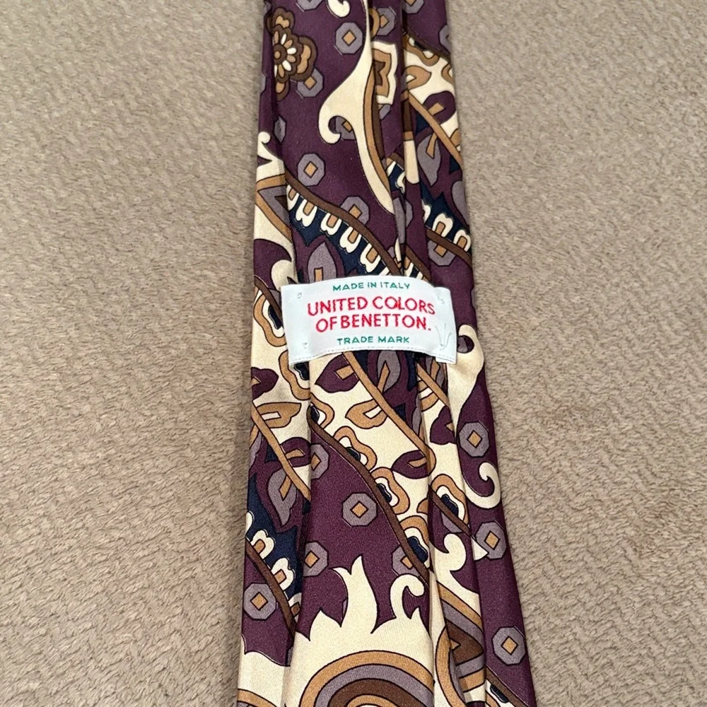 United Colors Of Benetton Purple Paisley Tie with Cream & Brown Accents